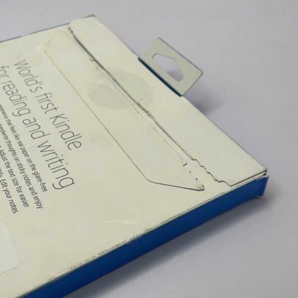 Amazon Kindle Scribe (16 GB) 10.2” 300 ppi Paperwhite display, includes Basic Pen - Imagen 4