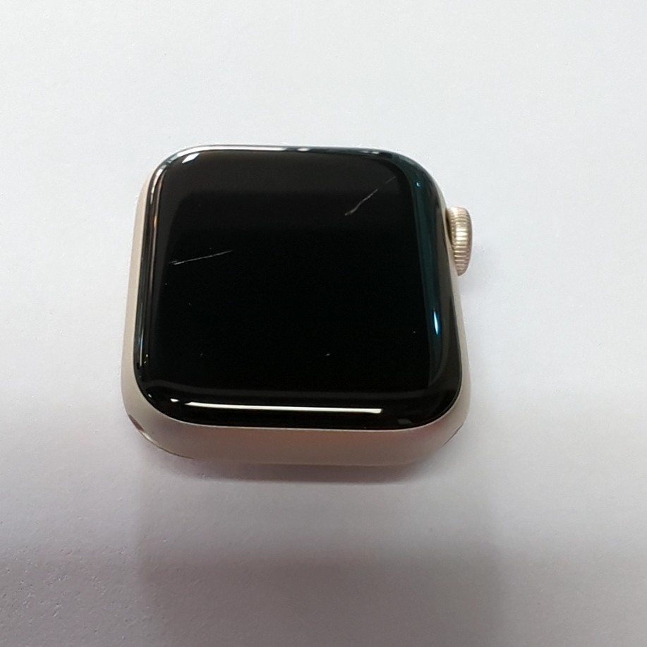 Apple Watch SE 3 40mm GPS Case Aluminio Starlight + Correa Deportiva Starlight S/M - Imagen 2