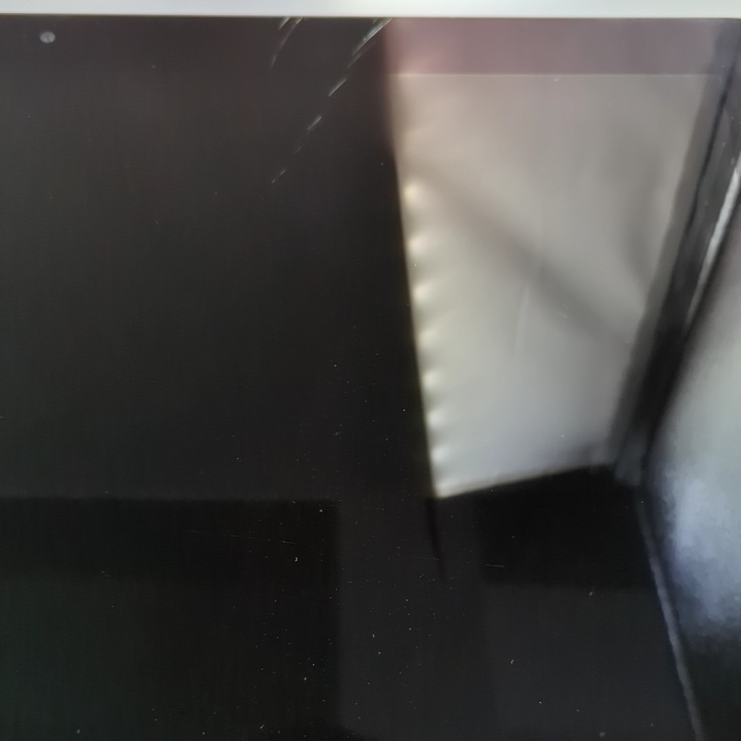 Apple iMac 21.5 Retina 4K (Early 2019) Core i3-8100 512GB 8GB - Imagen 2